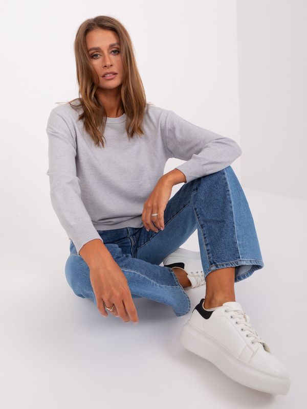 Fashionhunters Light gray classic sweater with cuffs