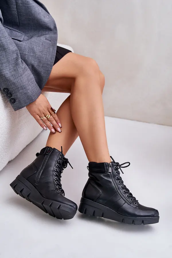 Boto Lightweight insulated women's ankle boots with platform and wedge black Savindria