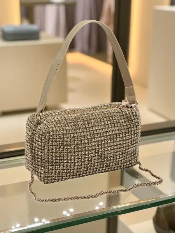 Resti Listnata torbica s kubičnim cirkonom