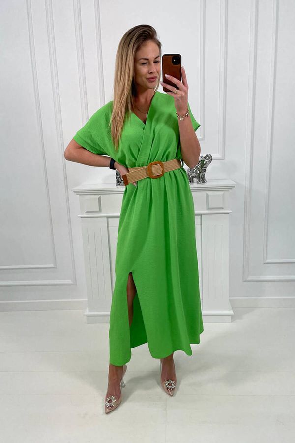 Kesi Long dress with a decorative belt in light green color