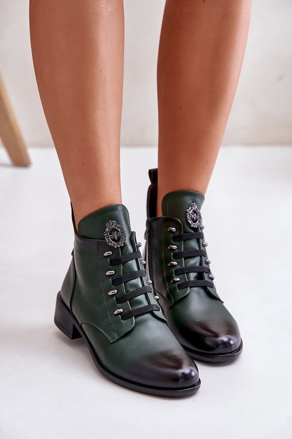 Kesi Low insulated ankle boots with zipper with green decoration Nevalia