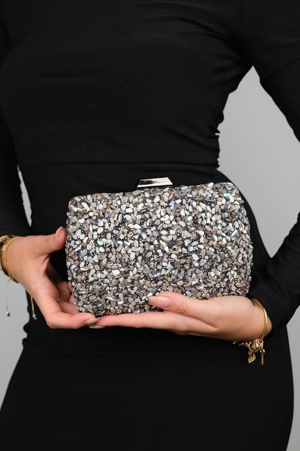 LuviShoes LuviShoes SEOUL Platinum Pebble Stone Women&#39;s Evening Bag