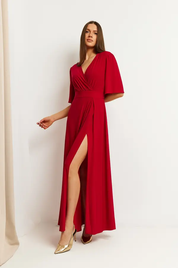 Made Of Emotion Made Of Emotion Woman's Evening dress with a high slit - red