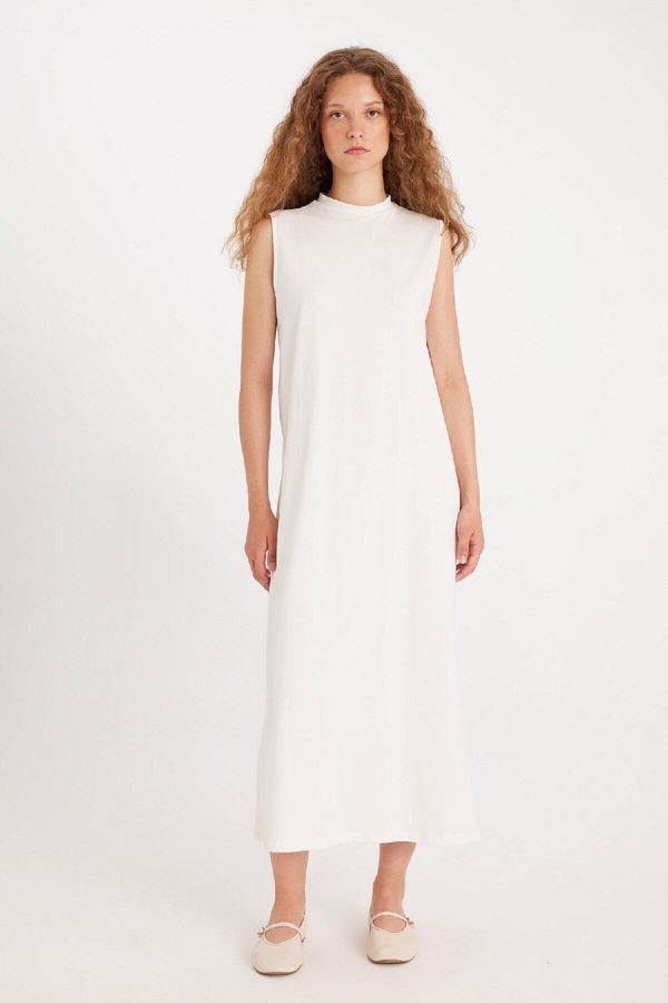 DEFACTO Manuka x DeFacto Sleeveless Maxi Dress