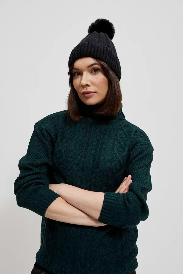 Marisse Marisse Cap with a pompom