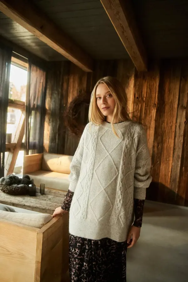 Marisse Marisse Light Gray Decorative Knit Sweater