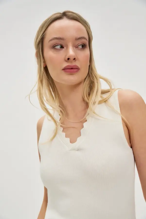 Marisse Marisse Women's T-Shirt L-Ts-4717 Off White