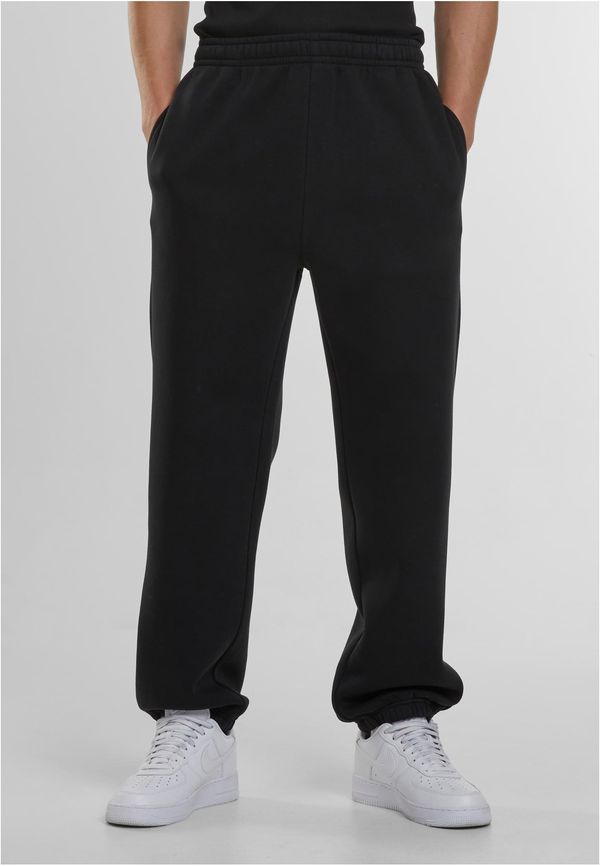 Urban Classics Men's basic sweatpants Fluffy black