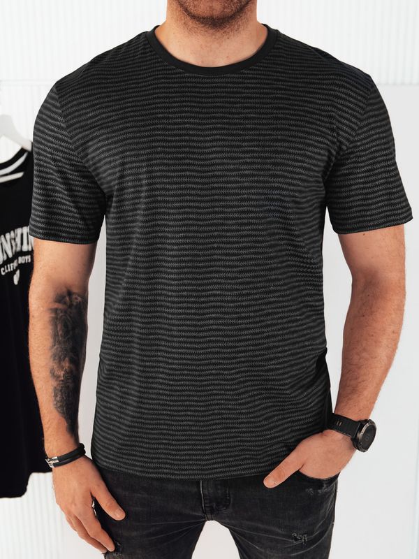 DStreet Men's T-shirt with black Dstreet print