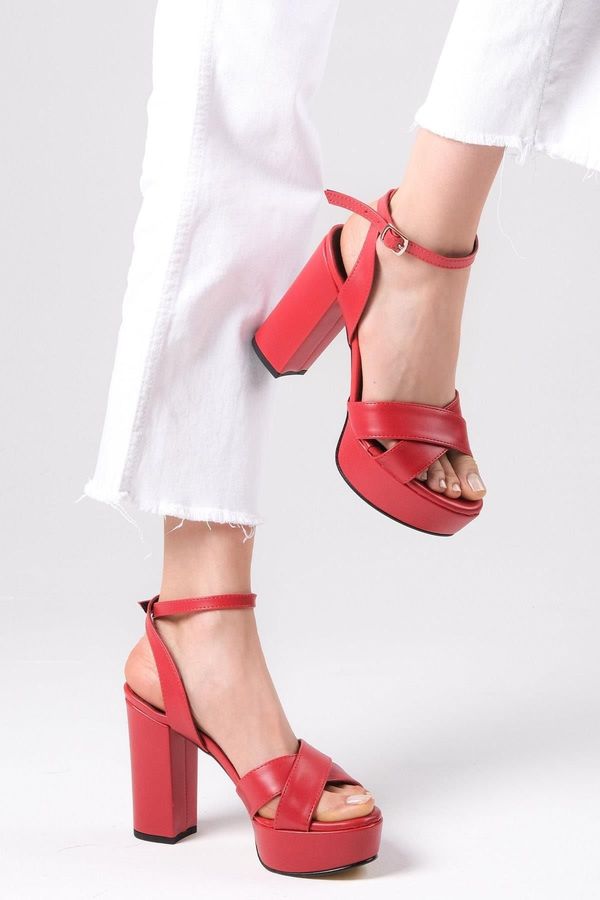 Mio Gusto Mio Gusto Ellis Women's Red Cross-Style Platform Heeled Sandals