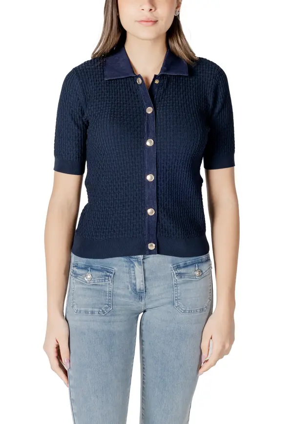 Morgan De Toi Modra jopica Morgan De Toi