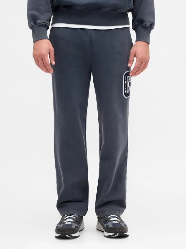 GAP Moške trenirke GAP z logotipom