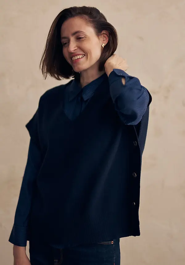 Tatuum Navy blue vest with viscose Lenzing™Ecovero™Kama Tatuum