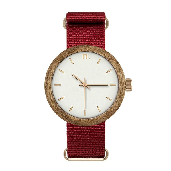 Neat Neat Woman's Watch N060