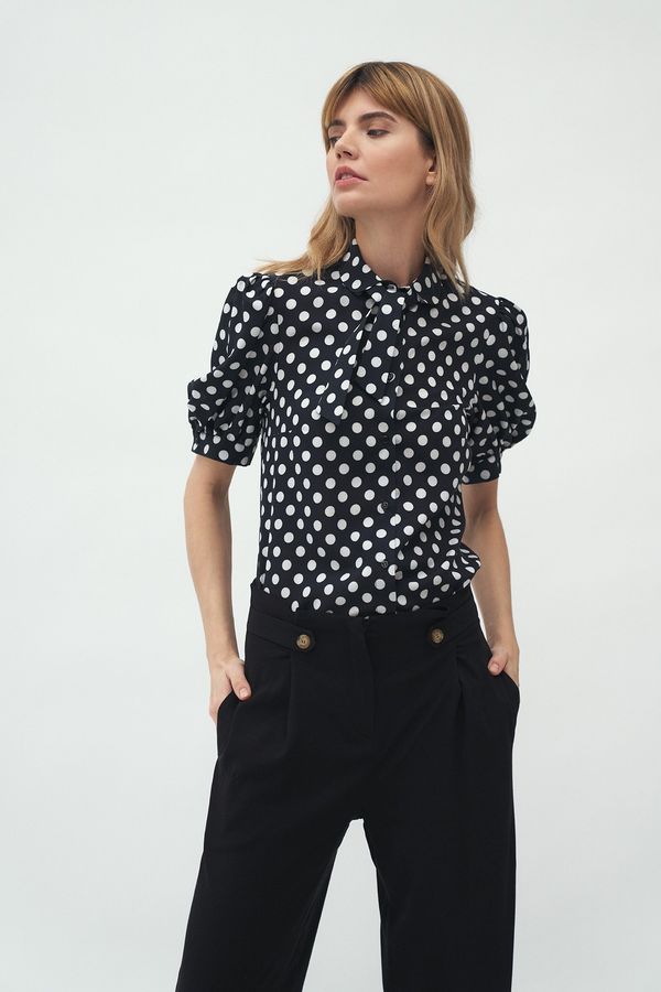 Nife Nife Woman's Blouse B134