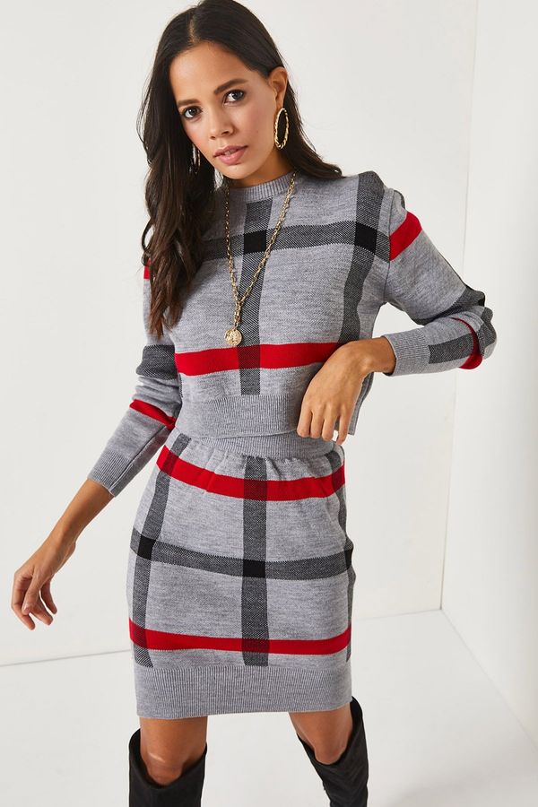 Olalook Olalook Gray Top Crop Sweater Bottom Slit Skirt Set