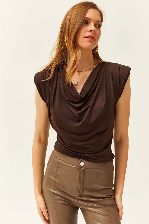 Olalook Olalook Women's Bitter Brown Waisted Collar Flowy Blouse