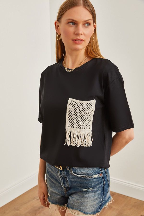 Olalook Olalook Women's Black Garnished T-Shirt