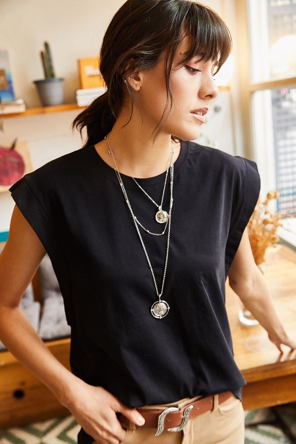 Olalook Olalook Women's Black Underarm Piece Batch T-shirt