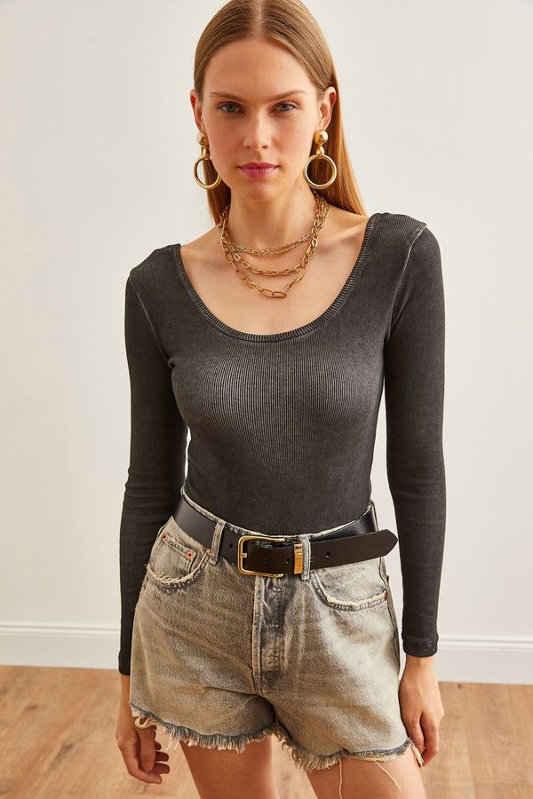 Olalook Olalook Women's Washed Anthracite Wide Collar Camisole Blouse