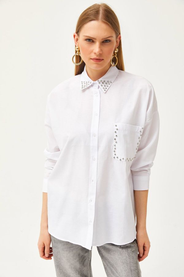 Olalook Olalook Women's White Collar and Pocket Stone Woven Shirt