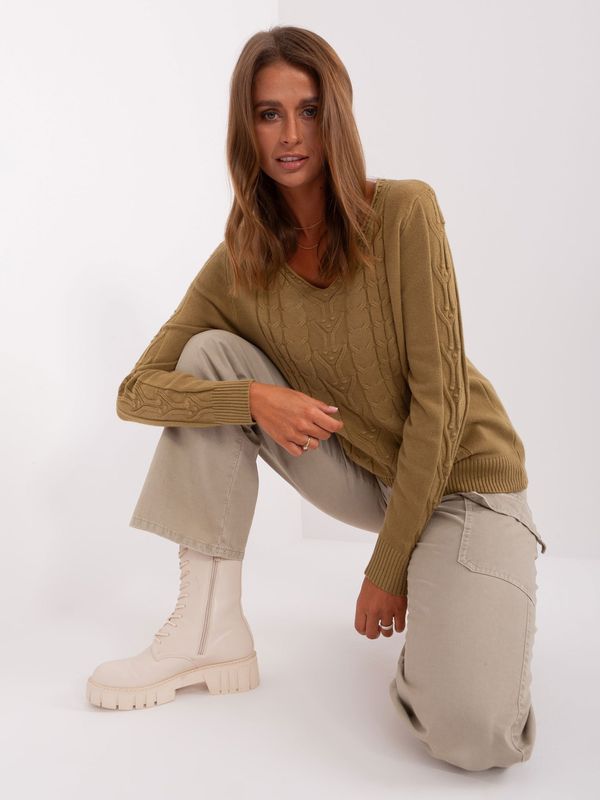 Fashionhunters Olive sweater with cables and cuffs