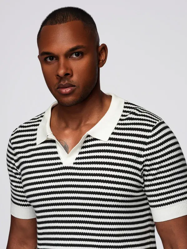 Ombre Ombre Men's knitted buttonless polo shirt with navy stripes - black and white