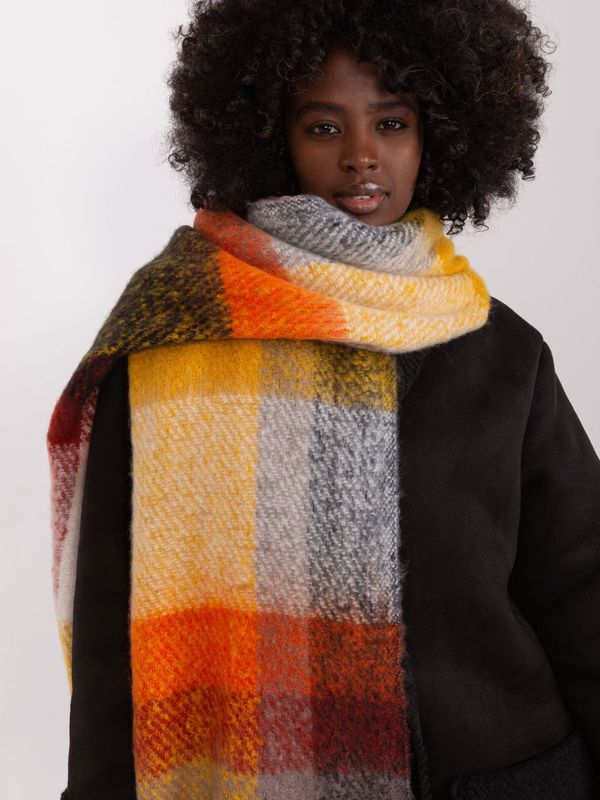 Fashionhunters Orange and black warm checked scarf