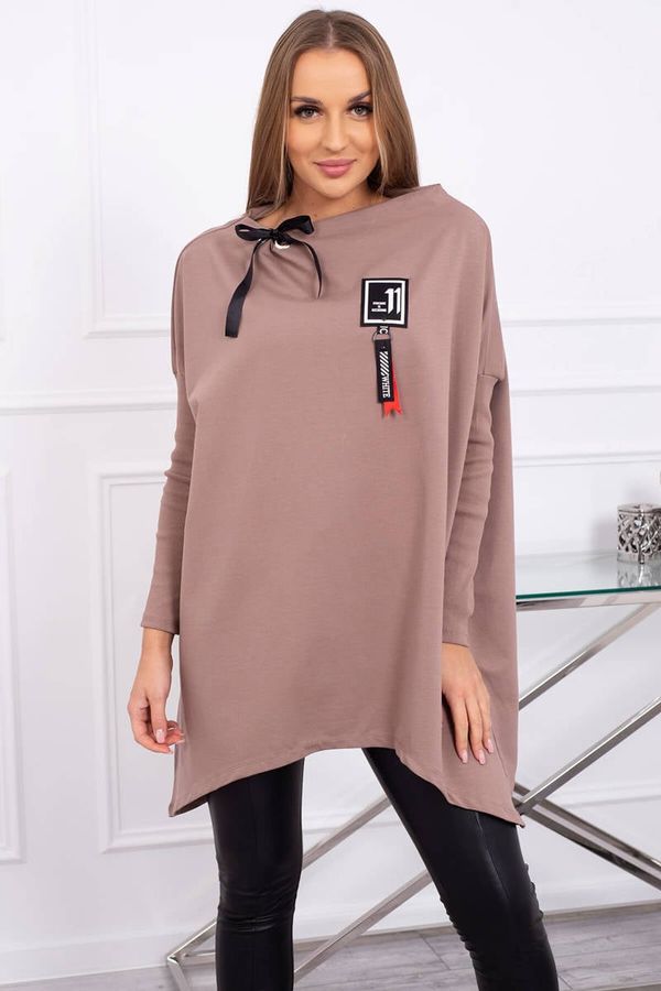 Kesi Oversize sweatshirt with mocha asymmetrical sides