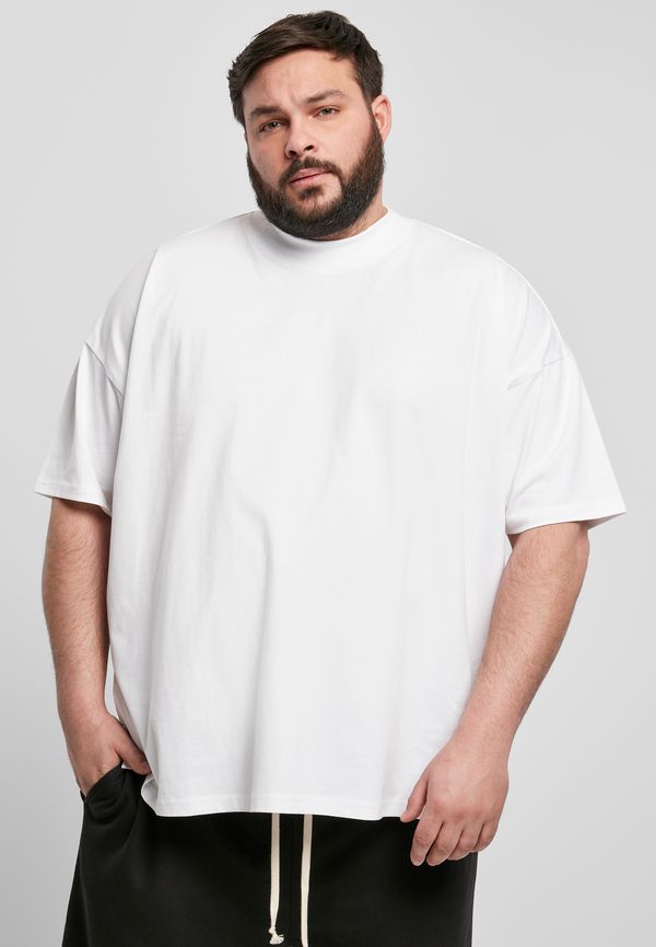 Urban Classics Oversized T-shirt with neckline and neck white