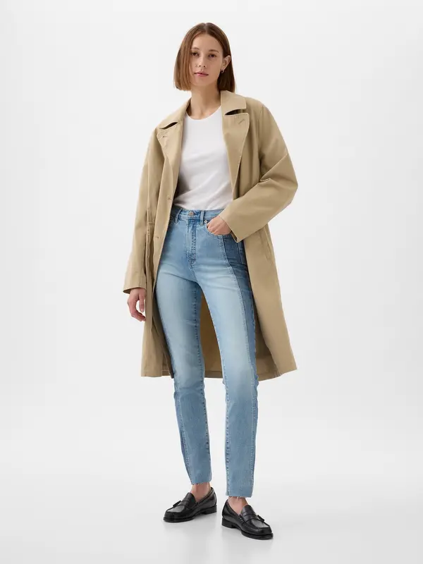 GAP Ozke kavbojke GAP z visokim pasom in patchworkom