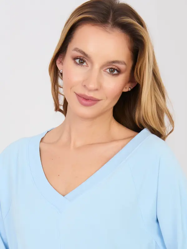 BASIC Feel Good Pastelno modra obleka iz džersija z V-izrezom