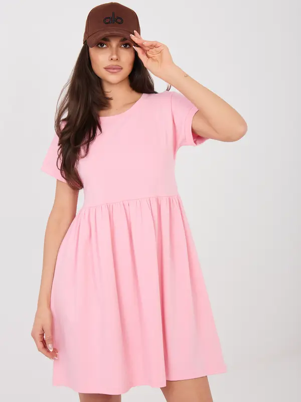 RUE PARIS Pastelno roza obleka z razširjenimi rokavi