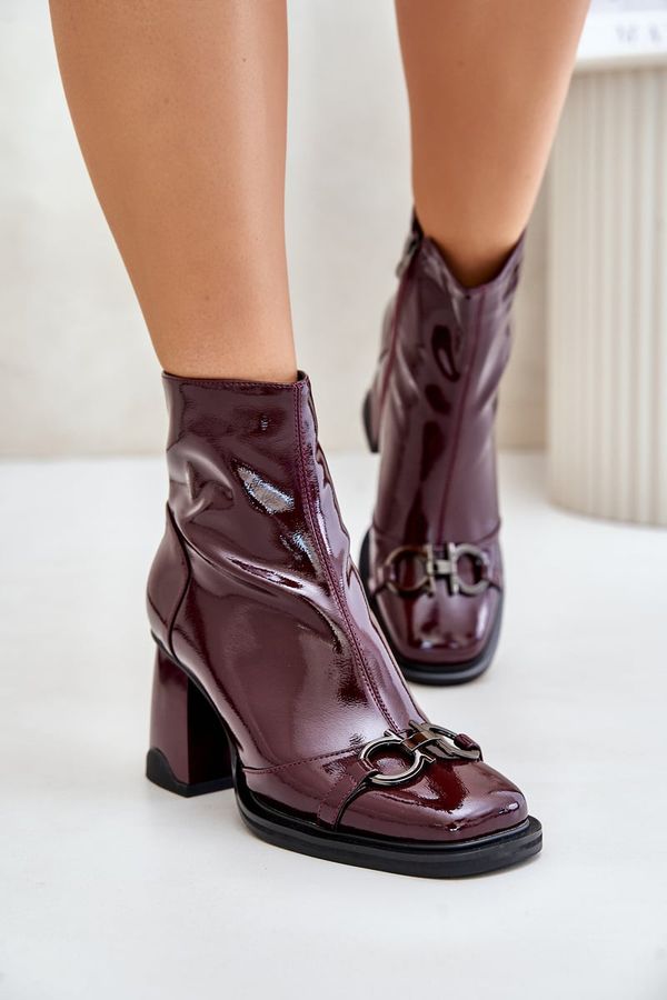 Kesi Patent leather ankle boots with heel lined with D&A burgundy decoration