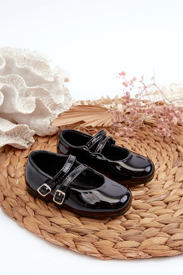 Kesi Patent leather children's ballet flats with straps, black Margenis