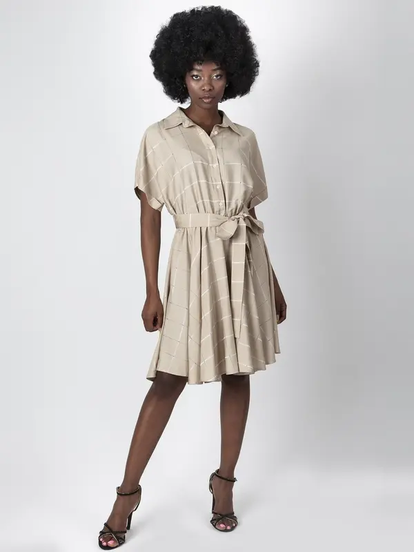PERSO PERSO Woman's Women's knee-length dress in the style of the 60's
