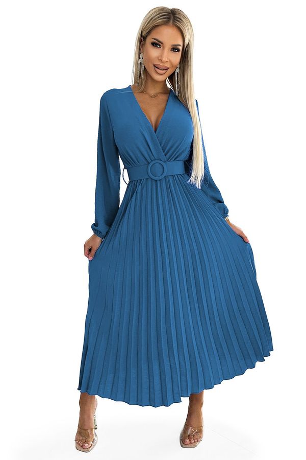 NUMOCO Pleated midi dress with a neckline, long sleeves and a wide Numoco belt