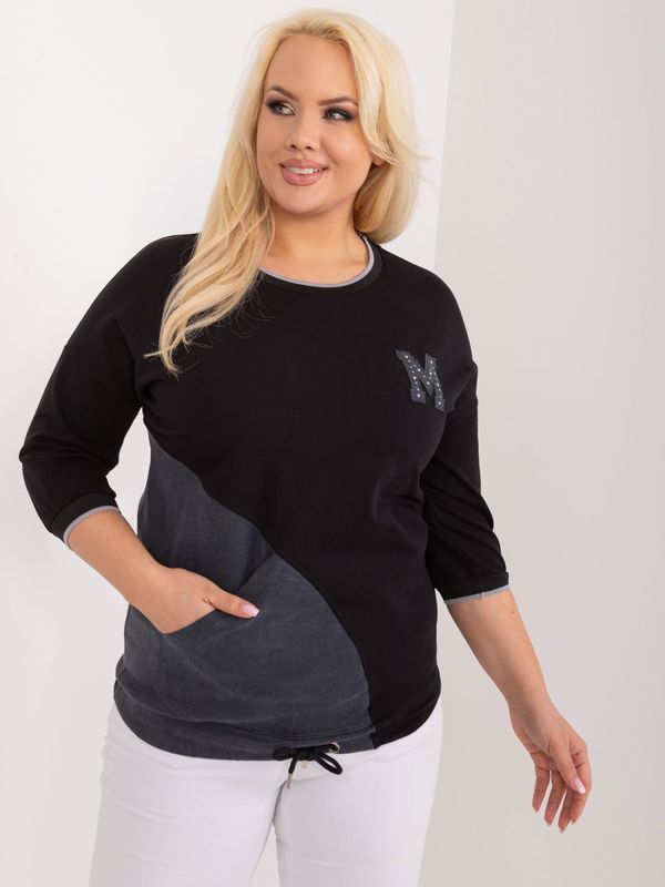 Fashionhunters Plus size black cotton blouse with appliqué