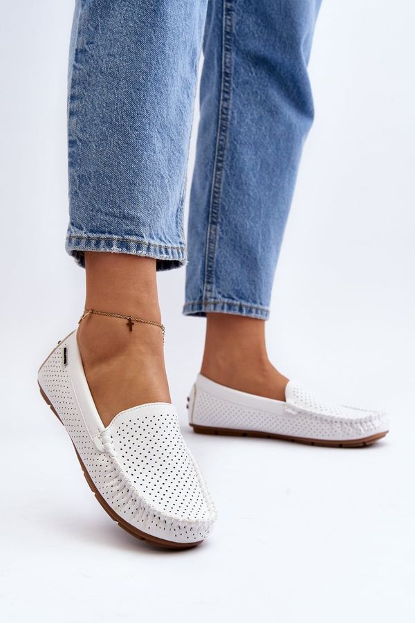 PM1 PM1 Women's White Cut-out Loafers Rasirna