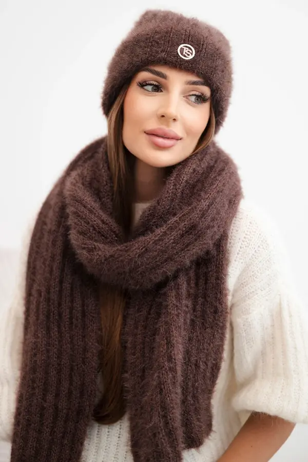 Polski Polski Women's set hat and long scarf made of soft yarn brown