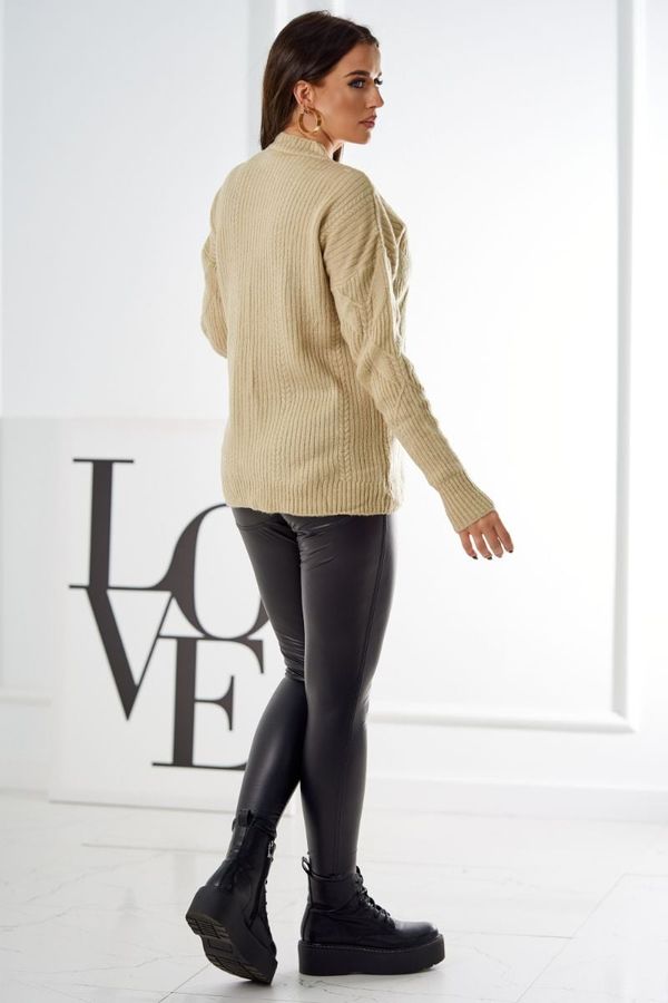 Kesi Pullover sweater with fashionable beige fabric