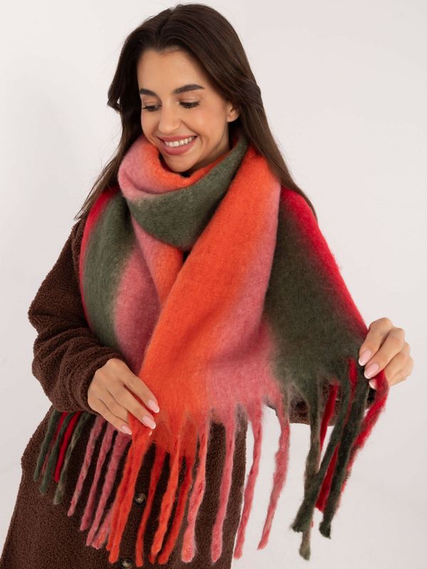 Fashionhunters Red and orange warm scarf with fringe