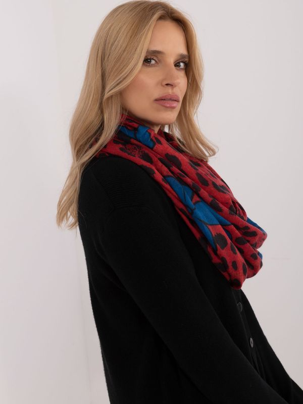 Fashionhunters Red women's scarf made of viscose