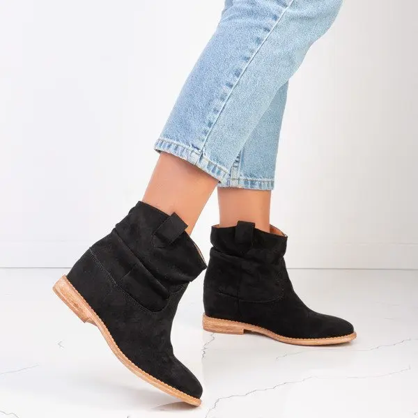 Resti Resti Black boots a'la cowgirls on a covered anchor Daressco - Footwear