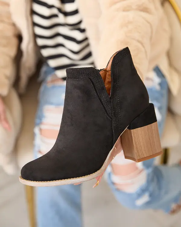 Resti Resti Black Lemere square heeled boots