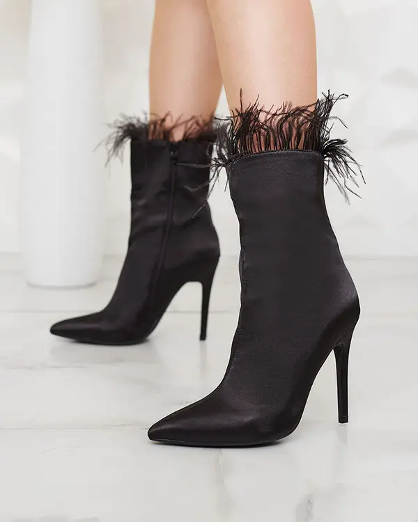 Resti Resti Black women's feather boots Wenelika
