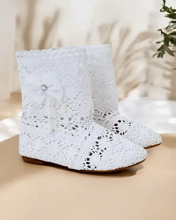 Resti Resti Children's openwork boots with bow Geggis
