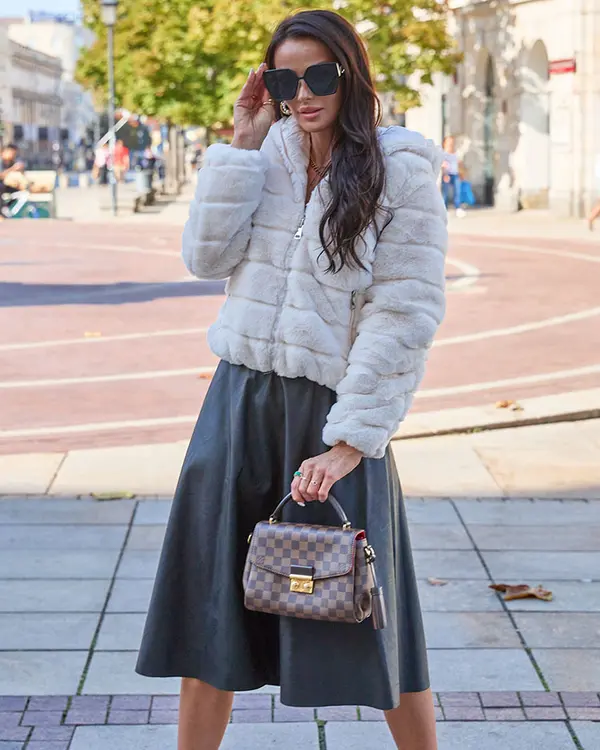 Resti Resti Double-sided women's jacket with fur in cream color