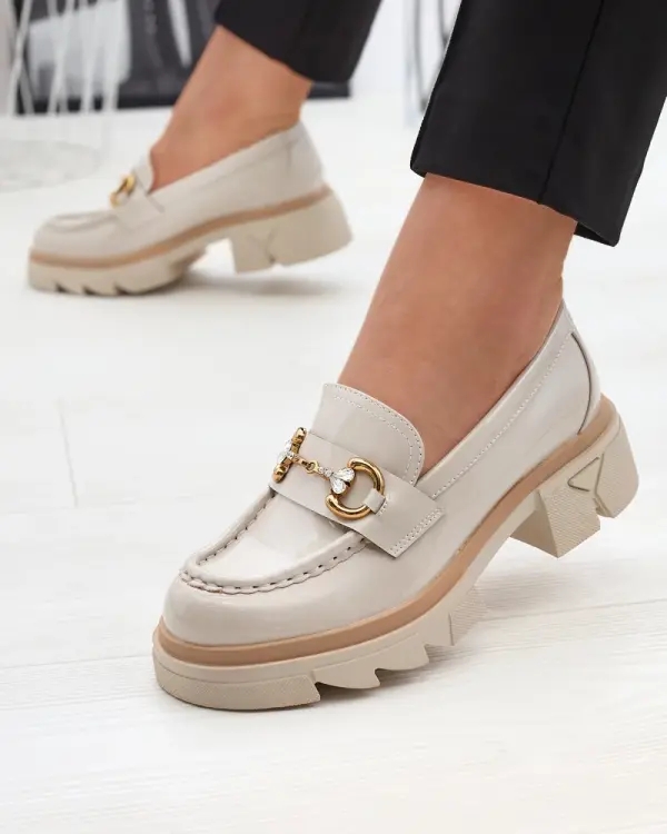 Resti Resti Lacquered beige women's moccasins with crystals Inriw - Footwear