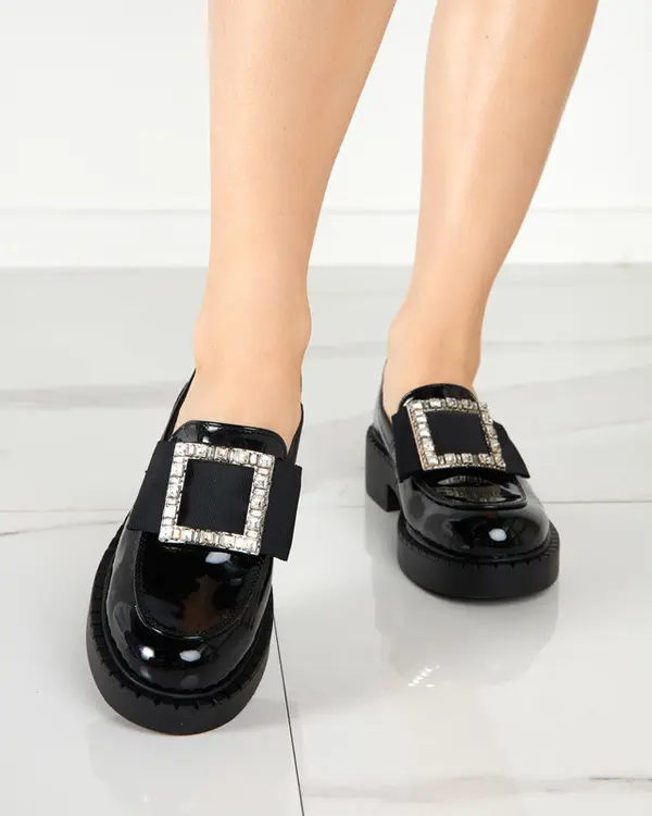 Resti Resti Lacquered shoes with a black buckle Fogim - Footwear